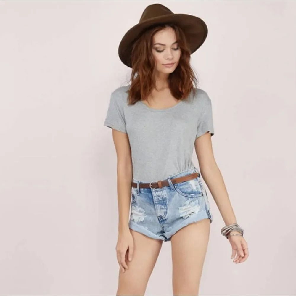 Tobi 100% Cotton Button Fly Sunset Distressed Denim in Marina Shorts Size 27